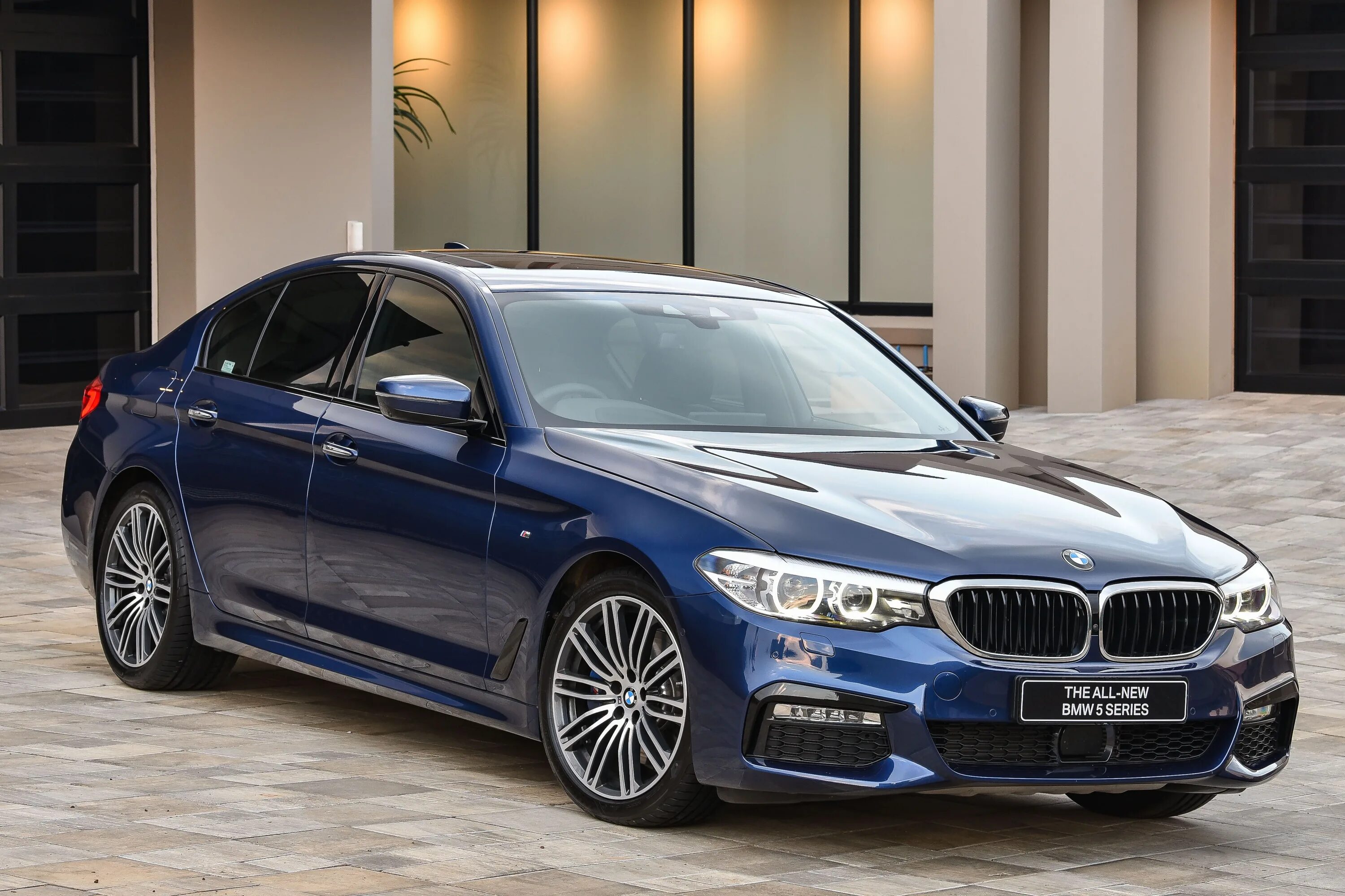 Бмв 530 2021. Bmw g30 530d black. Bmw 5 series g30. Bmw g 0 5. Bmw 5er g30.