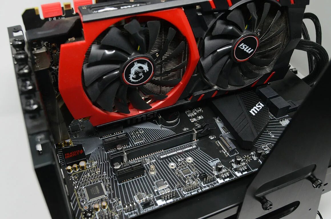 MSI 450. MSI b450. MSI Carbon. MSI z790 Carbon. B 450 gaming