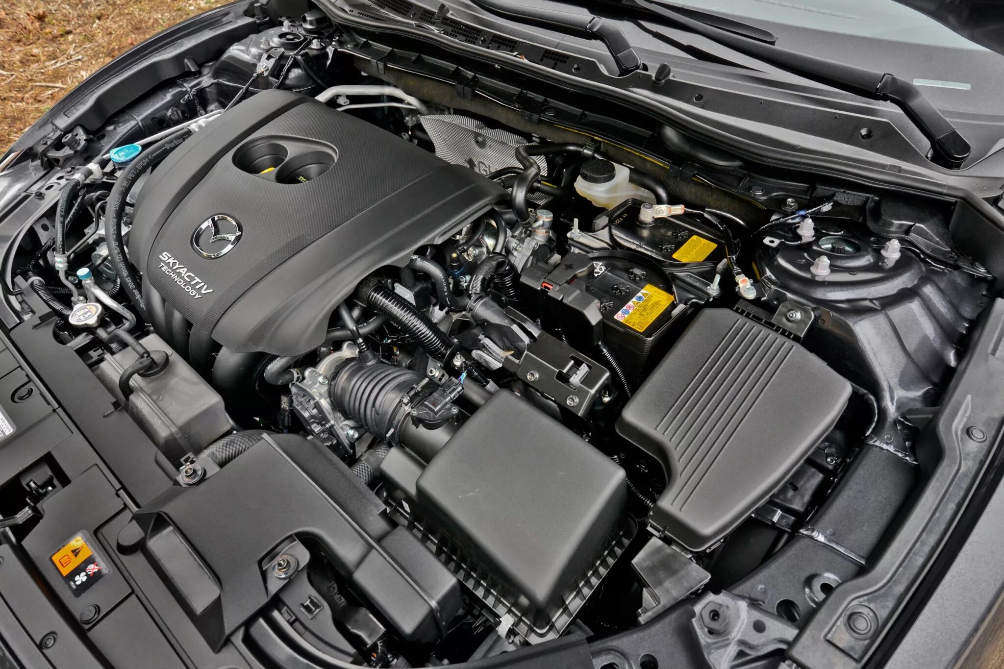 Двигатель мазда сх 5 2.5. Mazda 6 2.5 мотор. Mazda 6 2008 2.5 мотор. Моторный отсек Мазда сх5. Mazda CX-5 2.3 двигатель.