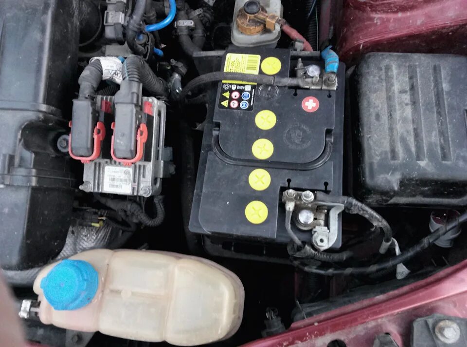 Фиат альбеа акб. Фиат альбеа 1. Аккумулятор фиат дукато 2007. Акб фиат. Акб фиат.