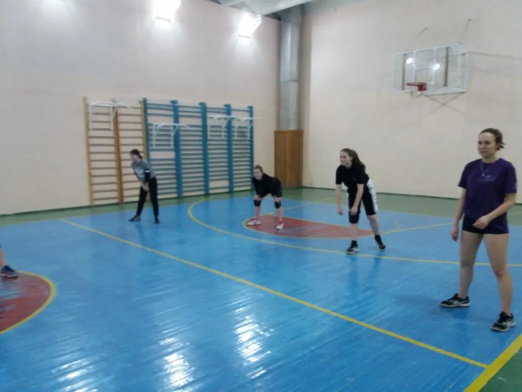 Зональненская средняя образовательная школа томского района внутри. Зональненская школа. Зональненская сельская школа. Зональная школа томск. Маоу зональненская сош.