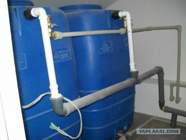 Как соединить две емкости My homemade Rain-Barrels Rain barrel, Rain water collection, Rain barrel system
