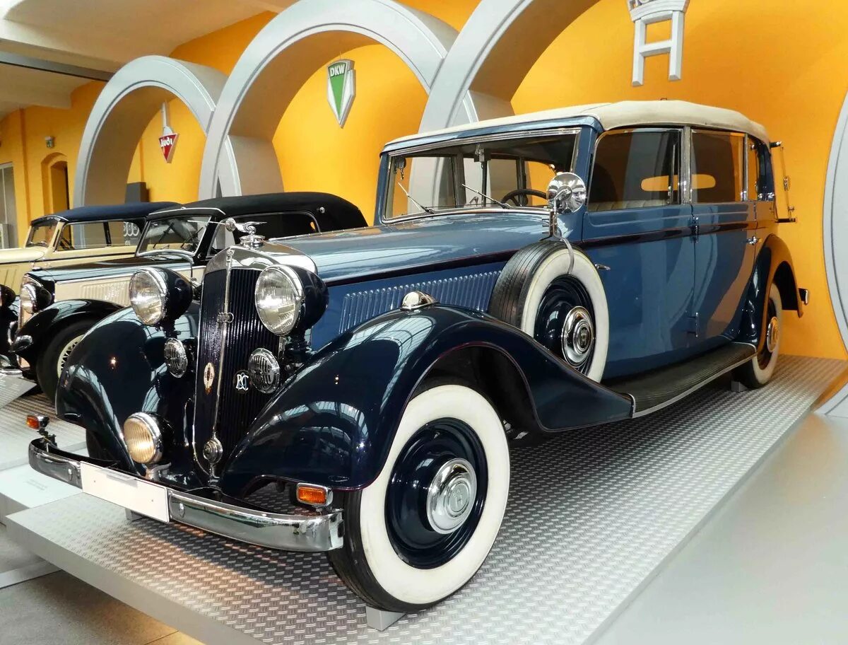 Horch 930s. Хорьх ауди 1938. Horh bishop. Horh bishop. Audi horch 853.