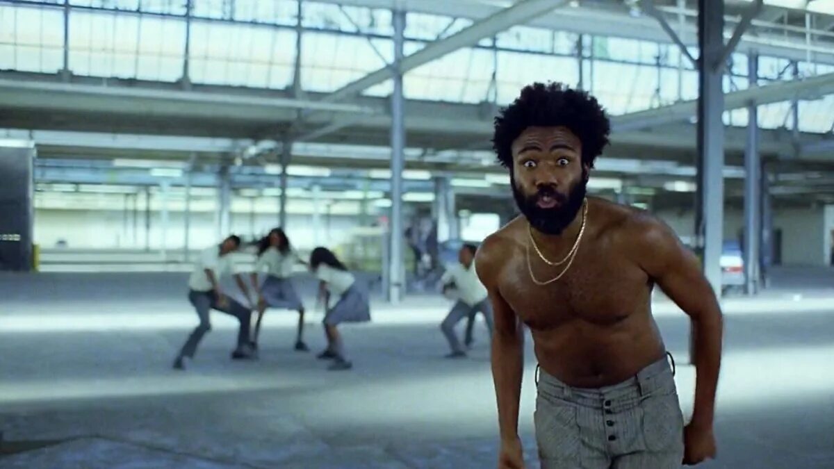 Childish Gambino человек паук. Чайлдиш Гамбино Атланта. Чайлдиш Гамбино репер.