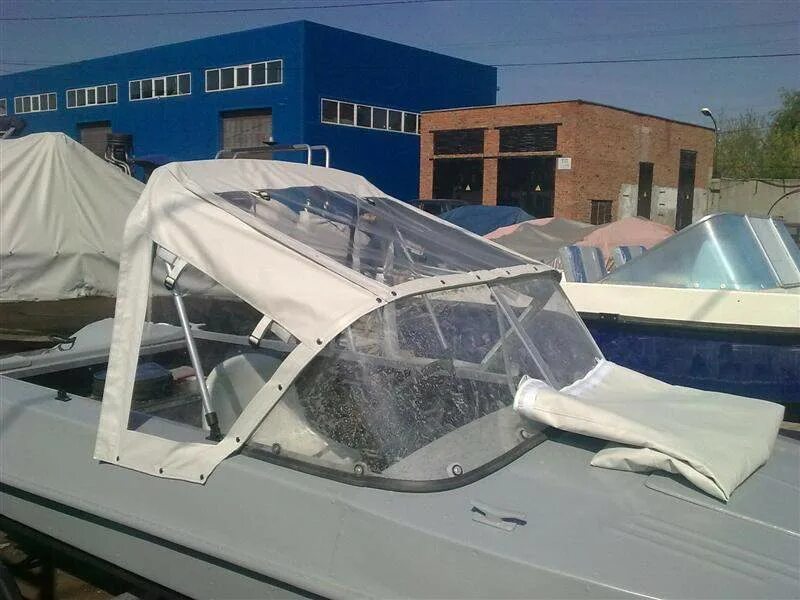 Казанка и вихрь 30. Казанка 5м2 ходовой тент. Лодка 44 тент казанка 5. Тент на лодку казанка 5м3. Родной тент казанка 5м3.