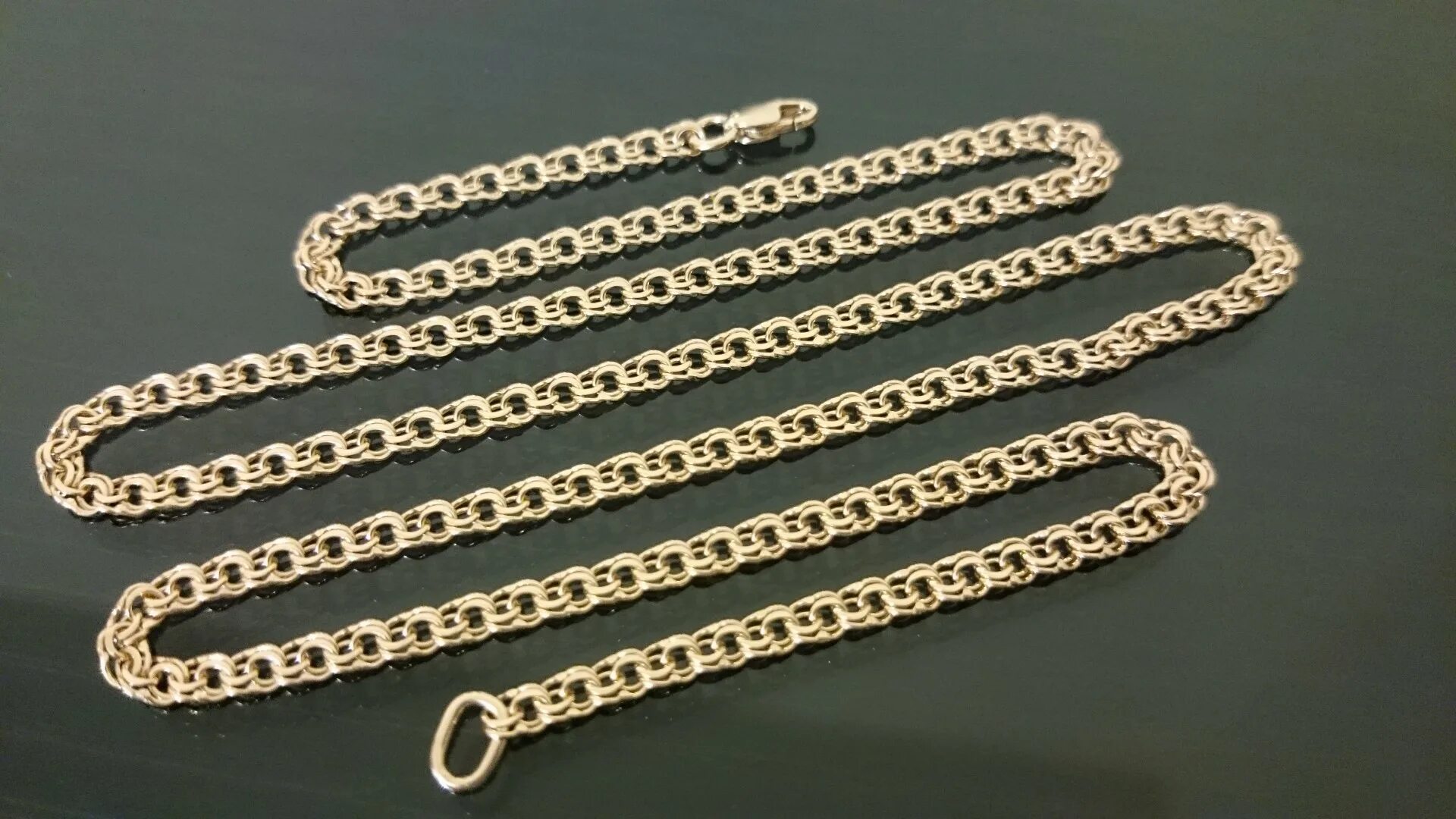 Где можно сделать золотую цепочку. 585 цепочка бисмарк. Куча цепочек. Золотые изделия цепочки. Кубинская золотая цепочка 275.