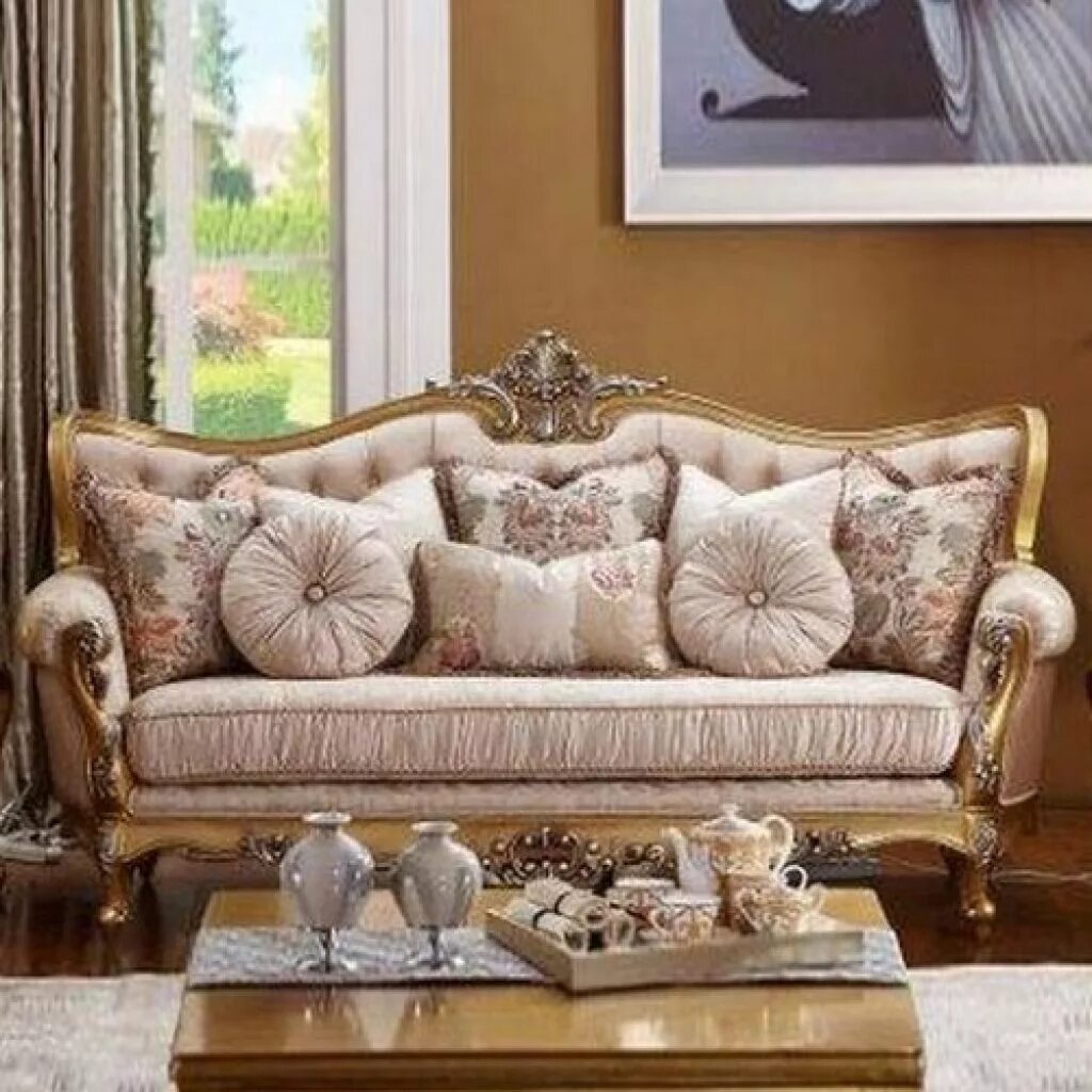 Трехместный диван Бергамо. Красивые диваны. Диван классический. Диван в классическом стиле.