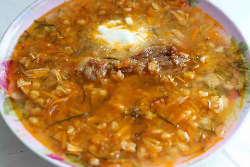 перловка для рассольника быстро. рассольник с томатной пастой и перловкой на зиму. рассольник с томатной пастой и перловкой. перловка для рассольника быстро. перловка в соусе.