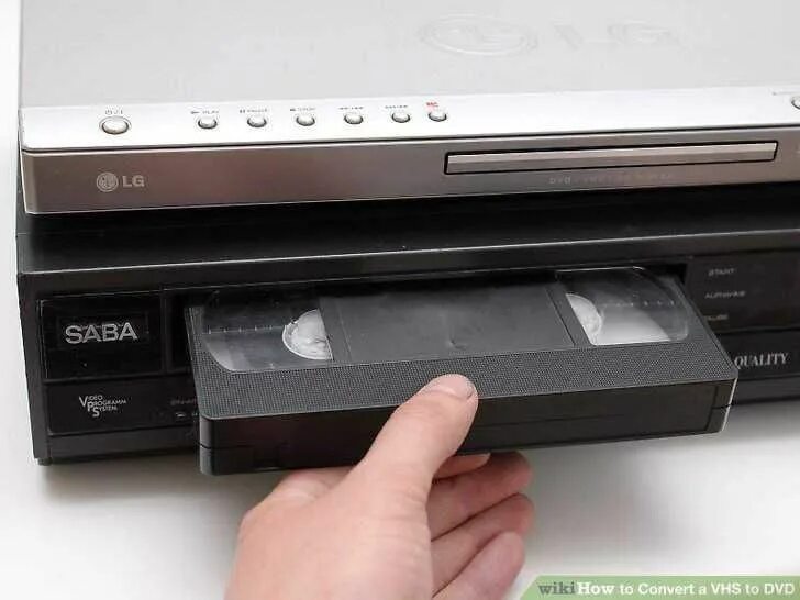 Vhs диски. Видеомагнитофон кассетный панасоник vhs. видеокассета vhs philips. видик двд кассеты. видеомагнитофон кассетный ме570 vhs.
