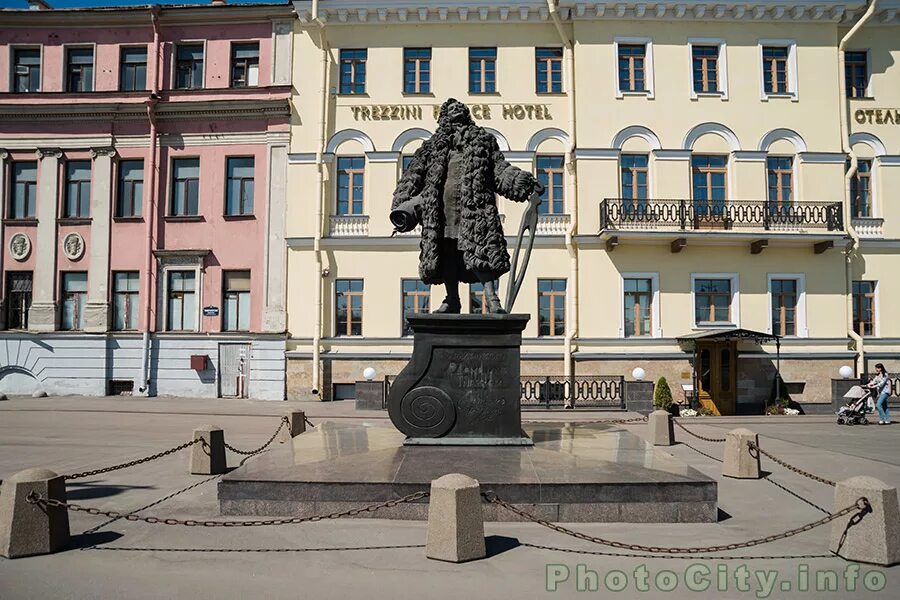 Доменико трезини памятник в спб. Доменико трезини санкт петербург. Доменико трезини. Памятник трезини в санкт петербурге. Доменико трезини памятник.