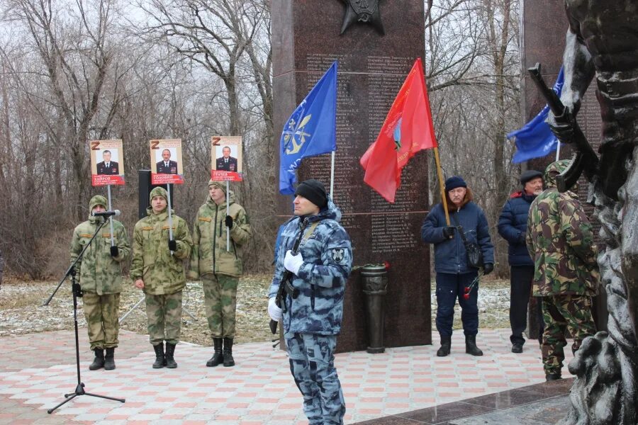 Сво последние события на сейчас. Герой Украины. Парк Победы Саратов сво. Саратовцы - герои сво. Памятники погибшим в сво на Украине.