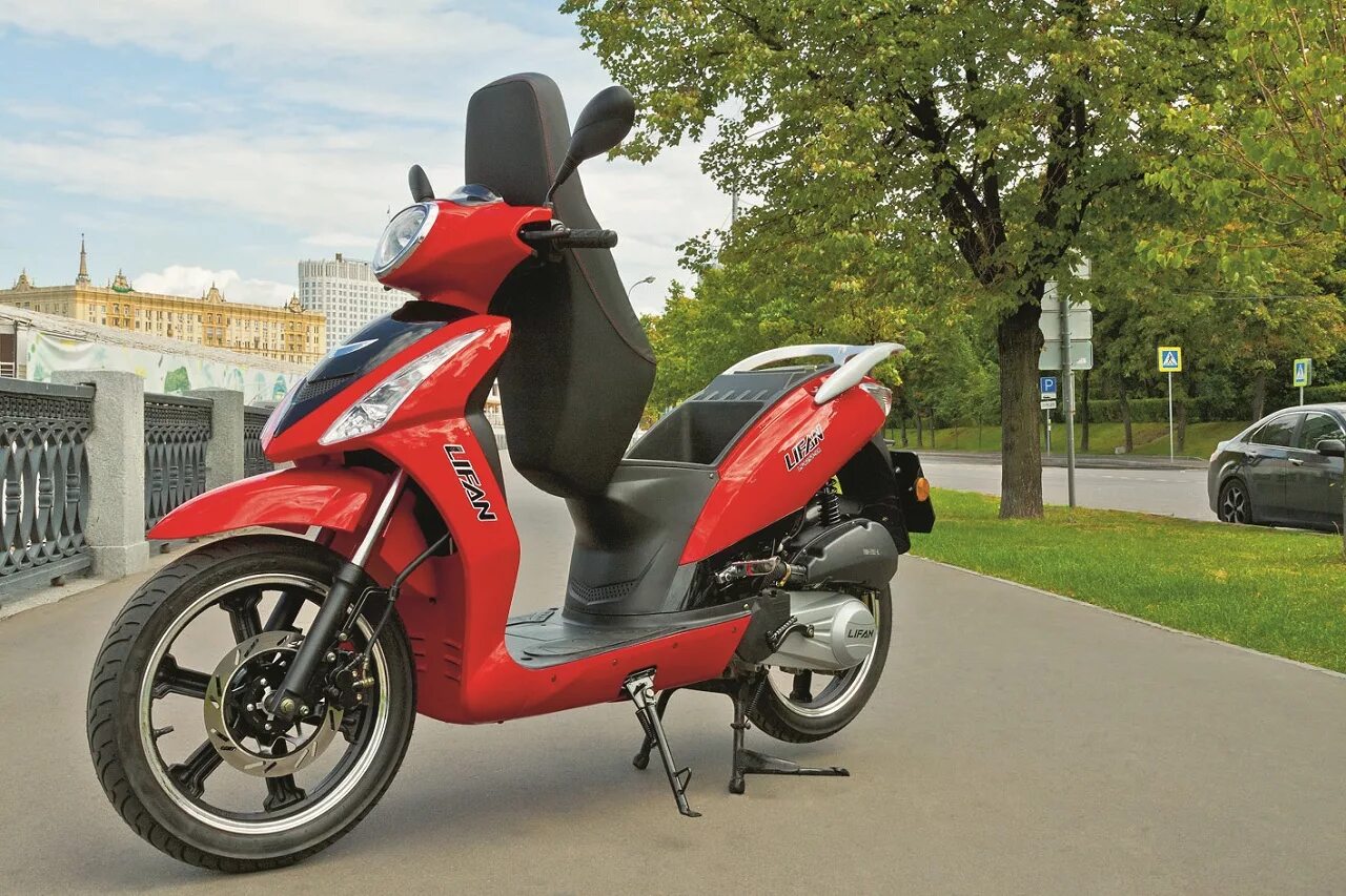 Lifan lf125t-9r. Lifan lf125 скутер. Lifan LF 150t 9r. Скутер Лифан 125. Скутер р