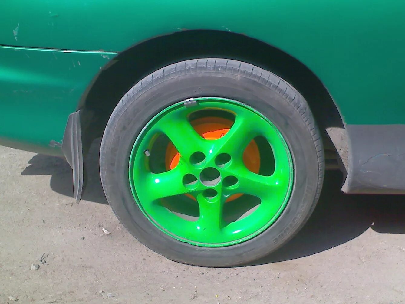 Зеленые диски фото Новые зеленые диски Toyota Celica (230), 1,8 л, 2003 года колёсные диски DRIVE