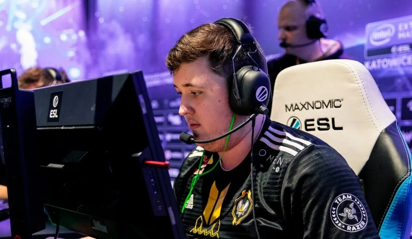 Zywoo cs go. Zywoo (mathieu herbaut). игрок zywoo кс го. матье zywoo эрбо. team vitality zywoo.