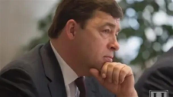 Губернатор едет