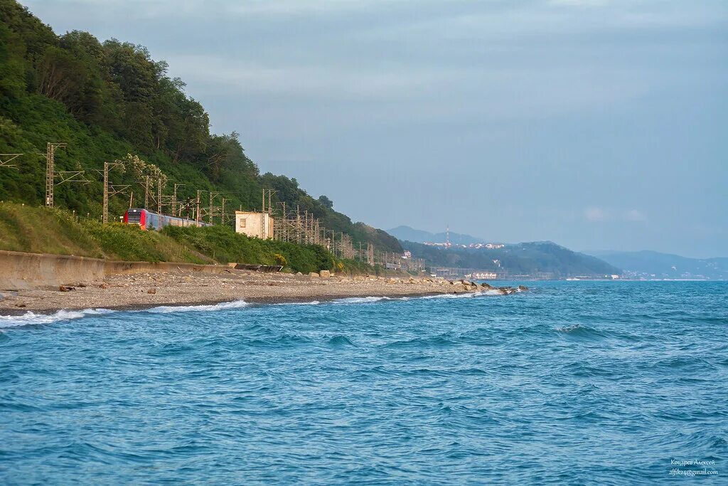 Поселок головинка лазаревский район. Море головинка краснодарский край. Море сочи головинка. Поселок головинка лазаревский район. Пляж морская даль головинка.