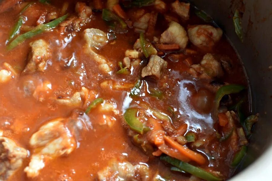 Перкельт из свинины рецепт с фото ПЁРКЁЛЬТ (ТУШЁНАЯ ГОВЯДИНА В СОУСЕ) Recipe Ethnic recipes, Hungarian recipes, Hu