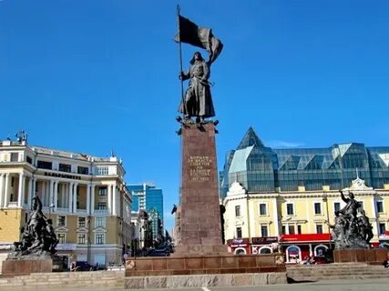 Памятник за власть советов владивосток