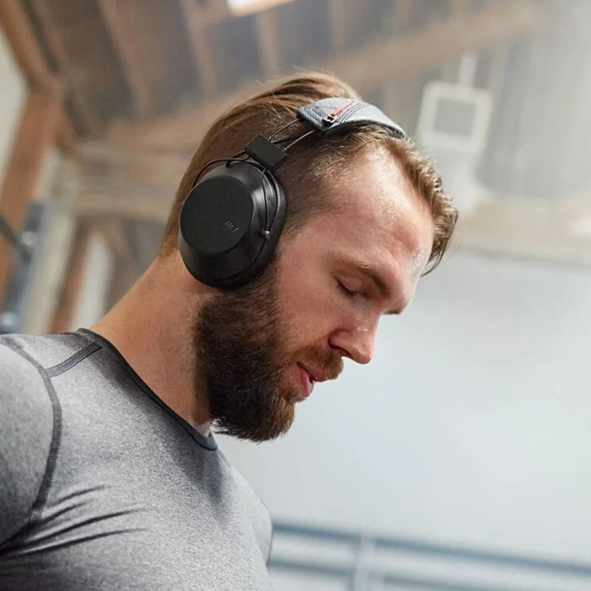 Наушники plantronics backbeat. Plantronics BACKBEAT Fit 6100. Наушники Plantronics BACKBEAT Fit 6100. Poly BACKBEAT Fit 6100. Plantronics Beat Fit.