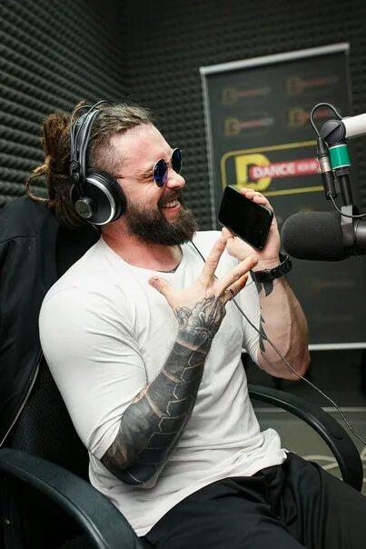 Бурито игорь бурнышев. Гарик бурито биография. Бурито. Бурито фото певец. Игорь бурнышев.