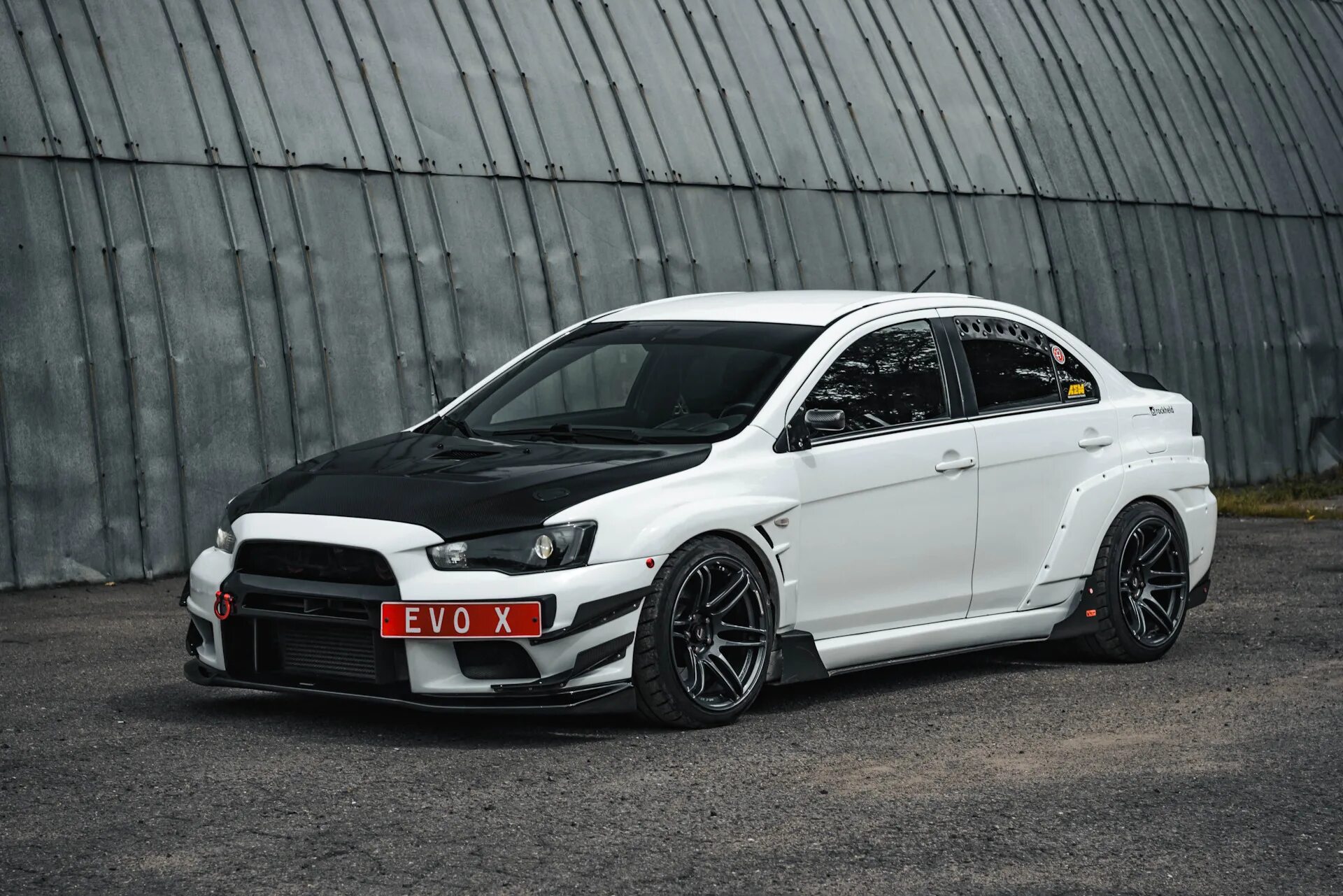 Мицубиси 10. Mitsubishi Lancer Evolution 10. Mitsubishi EVO 10. Mitsubishi Lancer EVO X. Митсубиси ланцер 10 EVO.