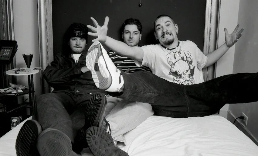 Хаус оф пейн. Хаус оф пейн. House of pain логотип группы. House of pain 1996. Pain лого.