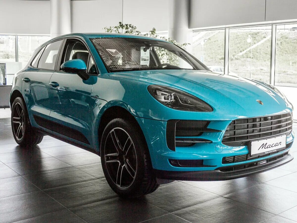 Amore макан. Порше Макан 2021 голубой. Porsche Macan i Рестайлинг, 2021. Porsche Macan голубой. Машина порш Макан голубой.