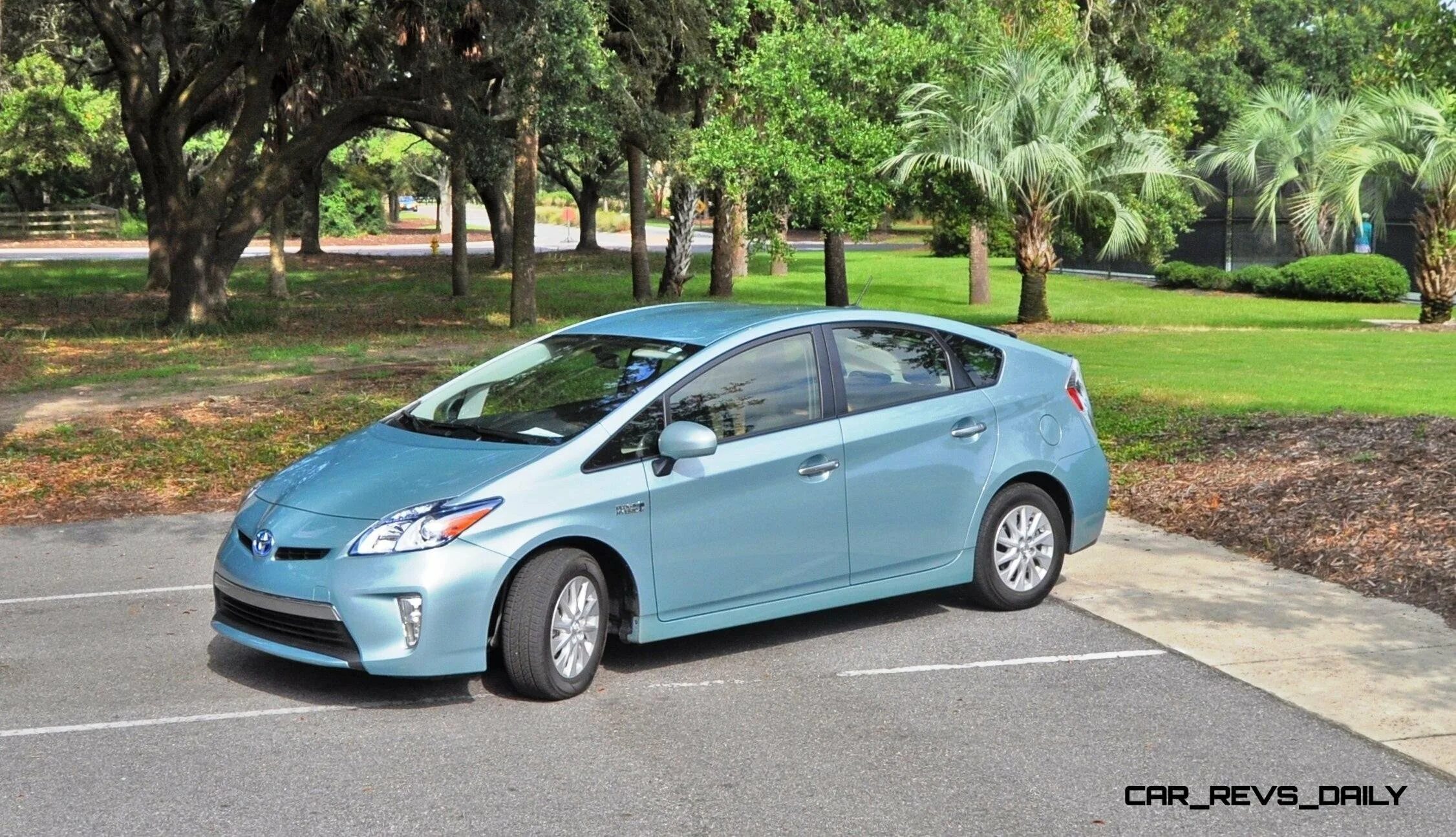 Toyota prius v ( ) 2013. Toyota prius 2015. Тойота приус 2014 год. Тойота приус 2014 год. Тойота prius 2014.