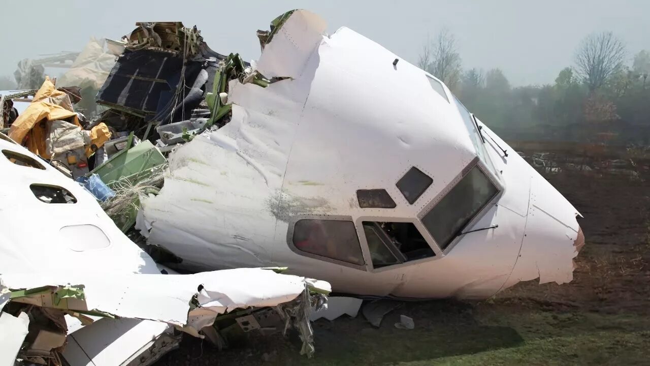 Катастрофа Boeing 767 под Нантакетом. Обломки самолёта ”Jet” в США. Закопанный самолет. Crash site