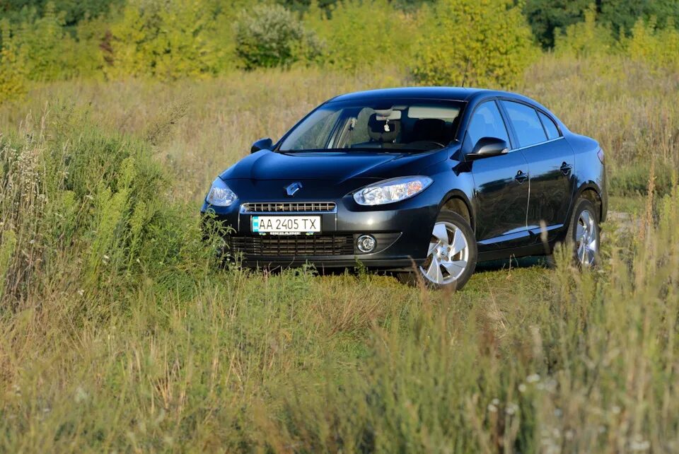 Renault fluence 1. Renault Fluence 2010. Рено Флюенс 2. Рено Флюенс 1.5. Рено Флюенс 2008.