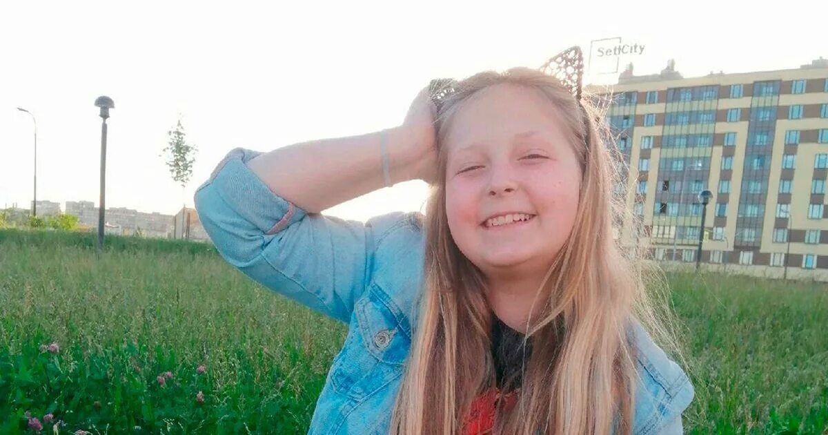 Читать 12 летней. Алиса Адамова Санкт Петербург. Алиса Адамова Турция. 12 Летние девочки курят. Девушка лет 12 россиянка.