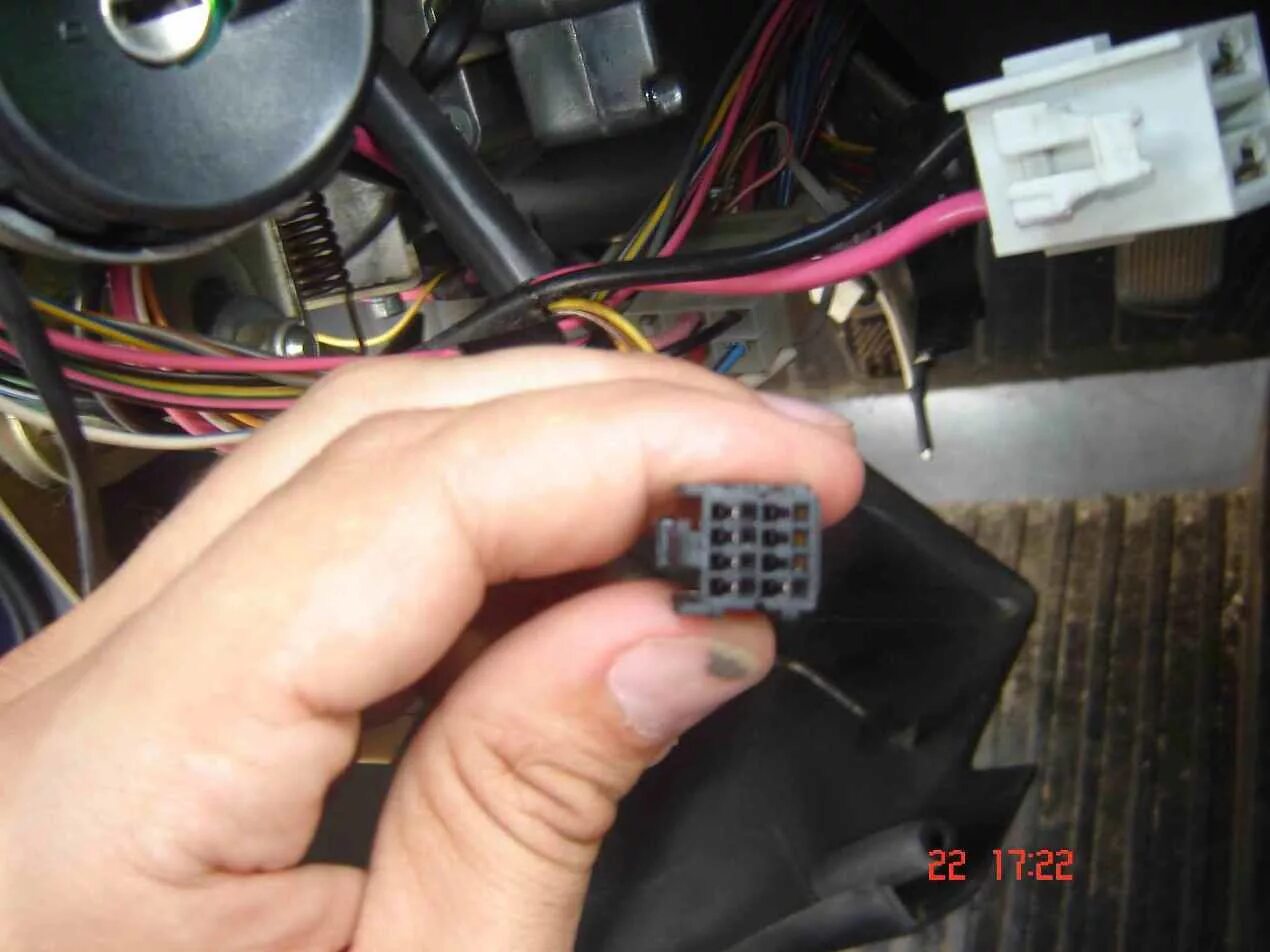 Блок управления электроусилителя руля приора. Колодка эур приора. Силовой разъем электроусилителя калина. Разъём электроусилителя руля приора. Разъем эур.