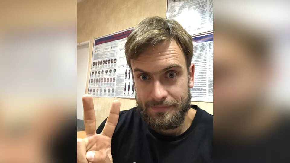 Суд поместил режиссера Серебренникова под домашний арест (ФОТО+ВИДЕО) - Денис Ст