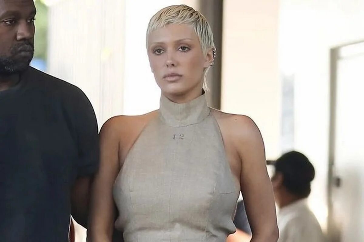 Кэни вэст и жена. Kanye west жена. Жена канье уэста бьянка сенсори. Бьянка жена уэста. Канье уэст жена.