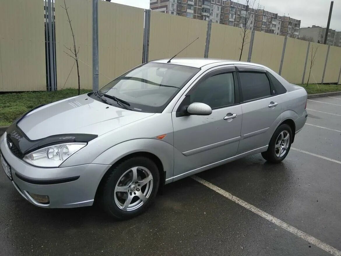 Б у форд фокус 1. Ford Focus 1 седан 2003. Ford Focus 1 2.0. Форд фокус 1 седан серебристый. Ford Focus i Рестайлинг.