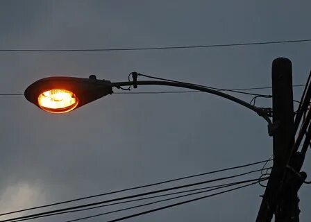Кто оплачивает уличное освещение