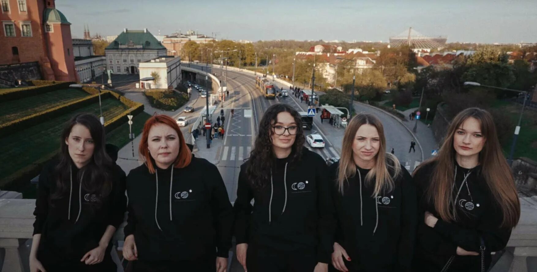 Navi javelins. Vicu navi javelins. navi javelins состав. navi женская команда. navi javelins cs go.