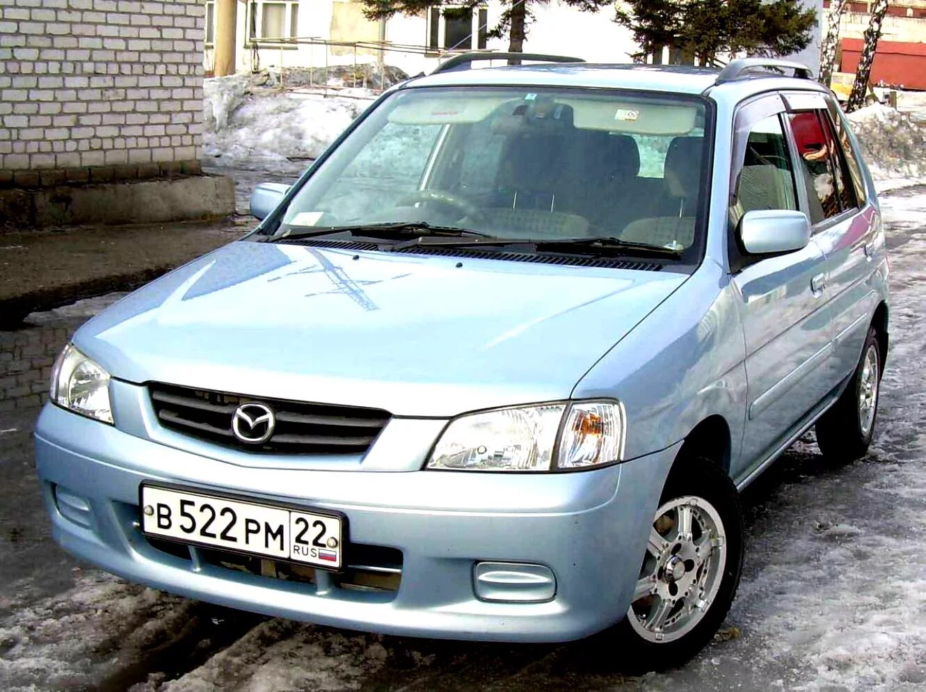 Mazda demio 1 поколение. Мазда демио 1997 года. Кузов демио 2004. Мазда демио левый руль. Мазда демио 2002 левый руль.