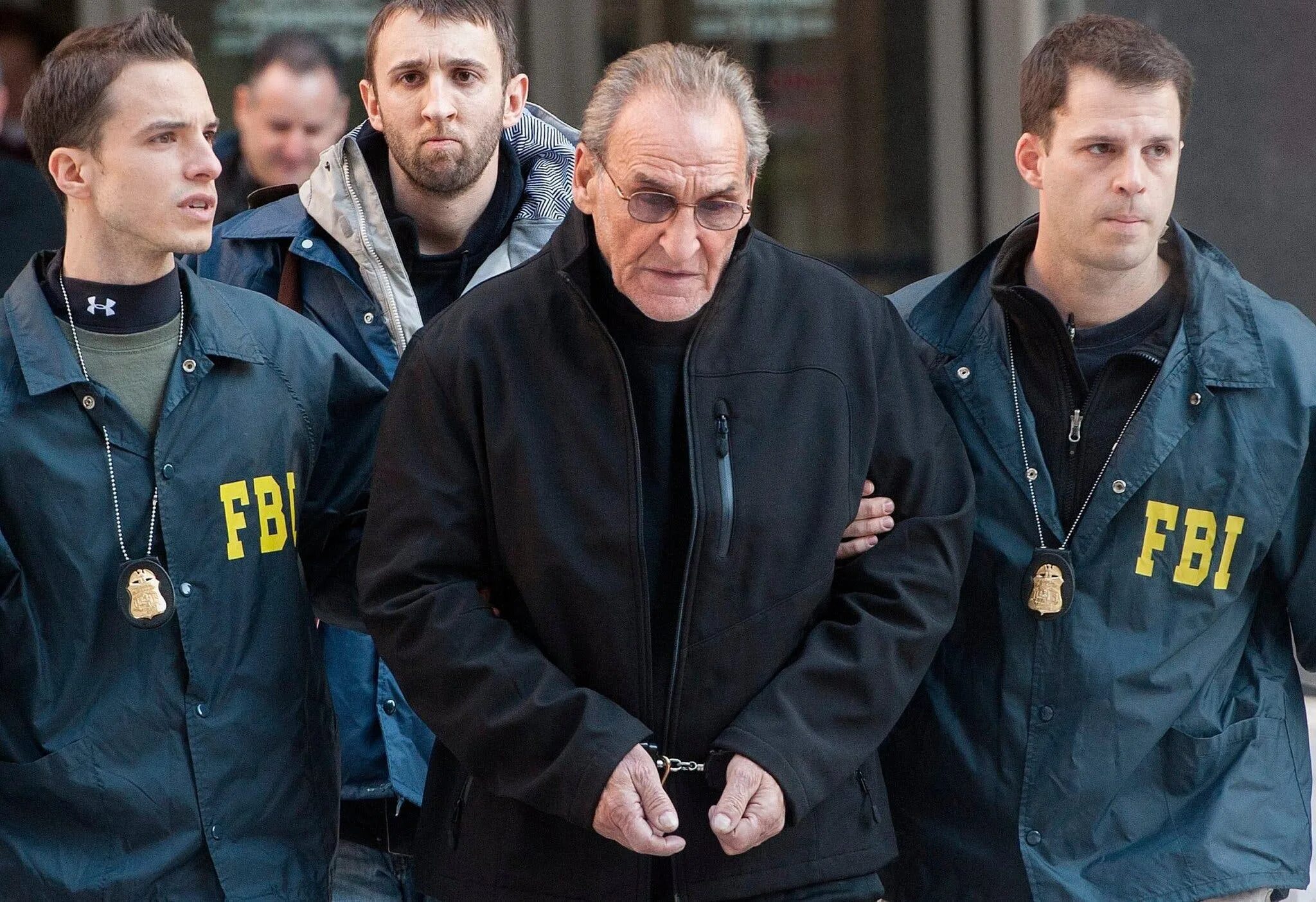 Мара сальватруча 13 лидер банды. Мара сальватруча фильм 2009. Преступные группировки в сша. Современные бандиты. Мара сальватруча 13 лидер банды.