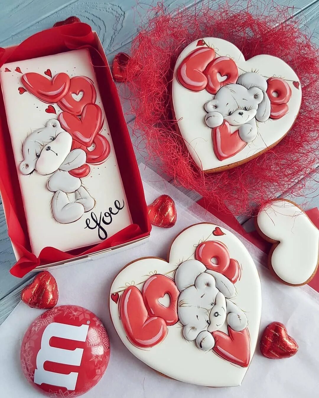 Пряничные наборы к 14 февраля. Пряники на день влюбленных. Влюбленные прянички. Имбирное печенье на 14 февраля. Набор пряников на 14 февраля.