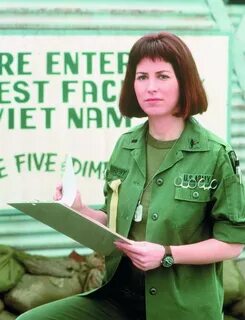 Dana delany in china beach