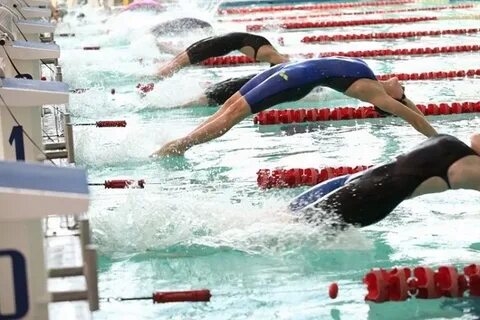 Таңғажайып денелері бар керемет балапандар беттері мен денелеріне сперманы сезінеді