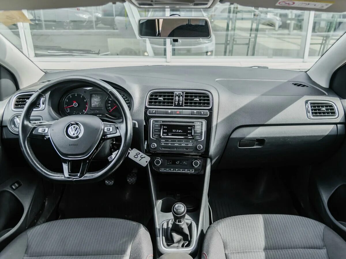 фольксваген поло 2017 года салон. Volkswagen polo 2017 бежевый. фольксваген поло 2017 года автомат. Volkswagen polo 2017 1. фольксваген поло 2017 года автомат.