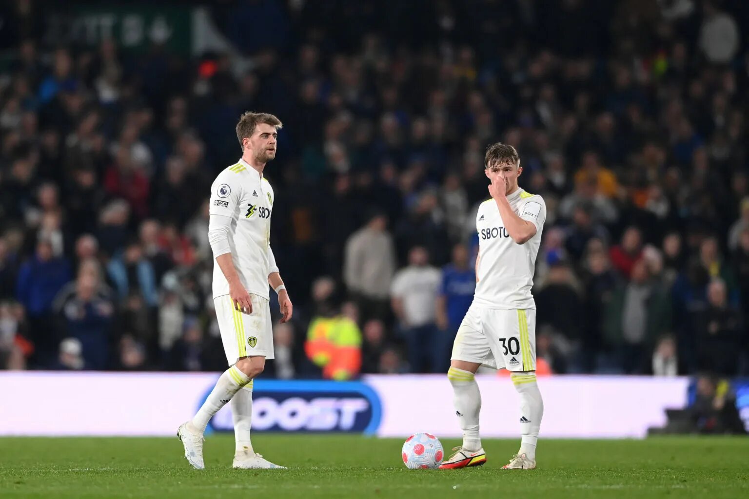 Лидс юн портсмут. Brighton report. United. Лидс юнайтед история. Лидс юн портсмут.
