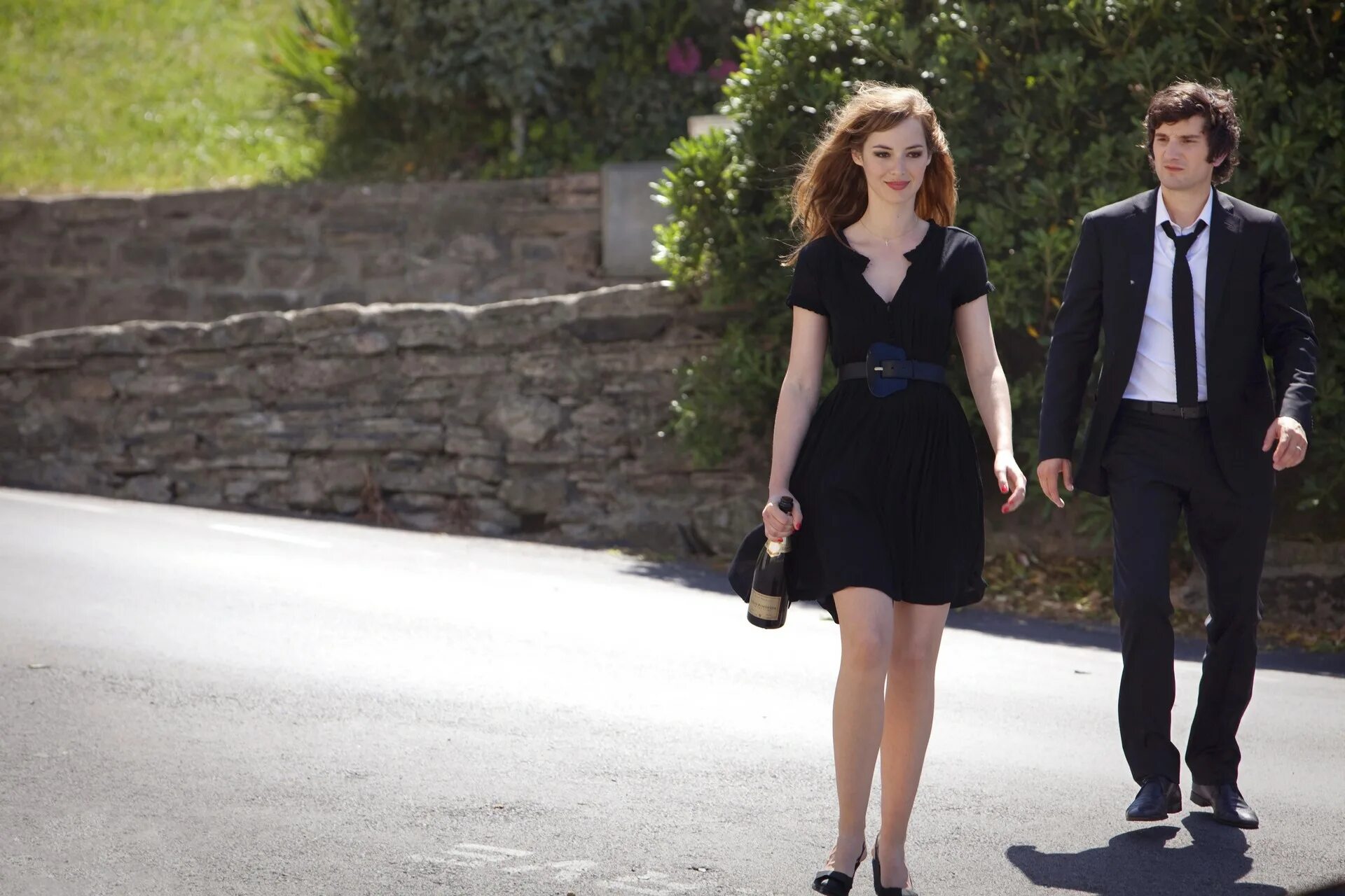 Дуглас бут. Мелодрамы с красивыми актерами. В каком городе живет три. В каком городе живет три. Любовь живёт три года фредерик бегбедер цитаты.