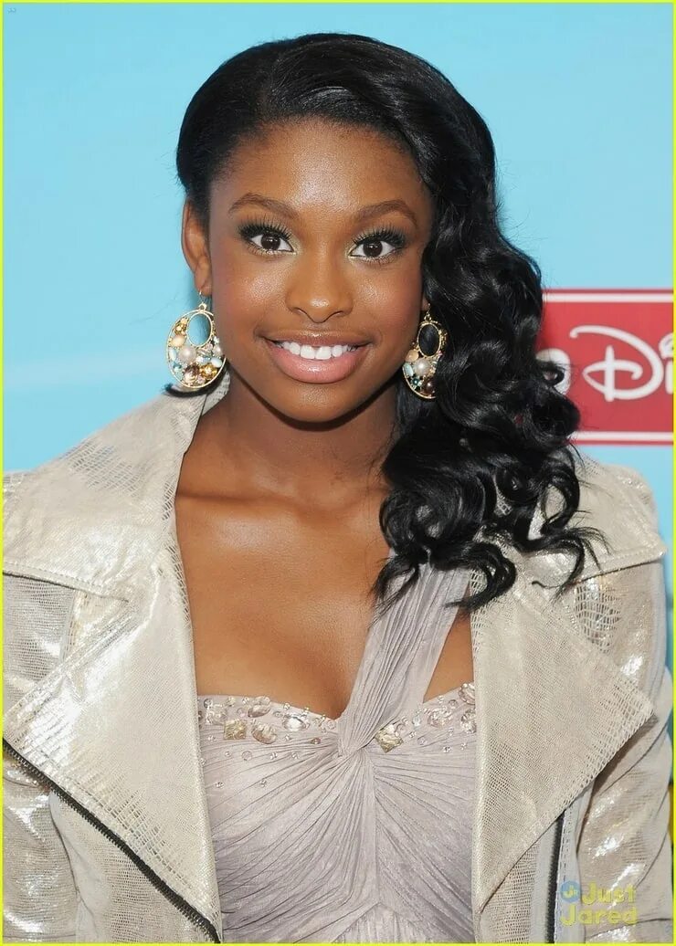 Coco jones. Коко джонс. грейси тайрел. коко и майкл. coco jones body.