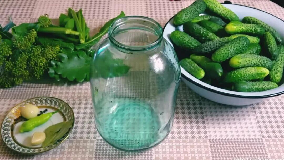 Огурцов с уксусом