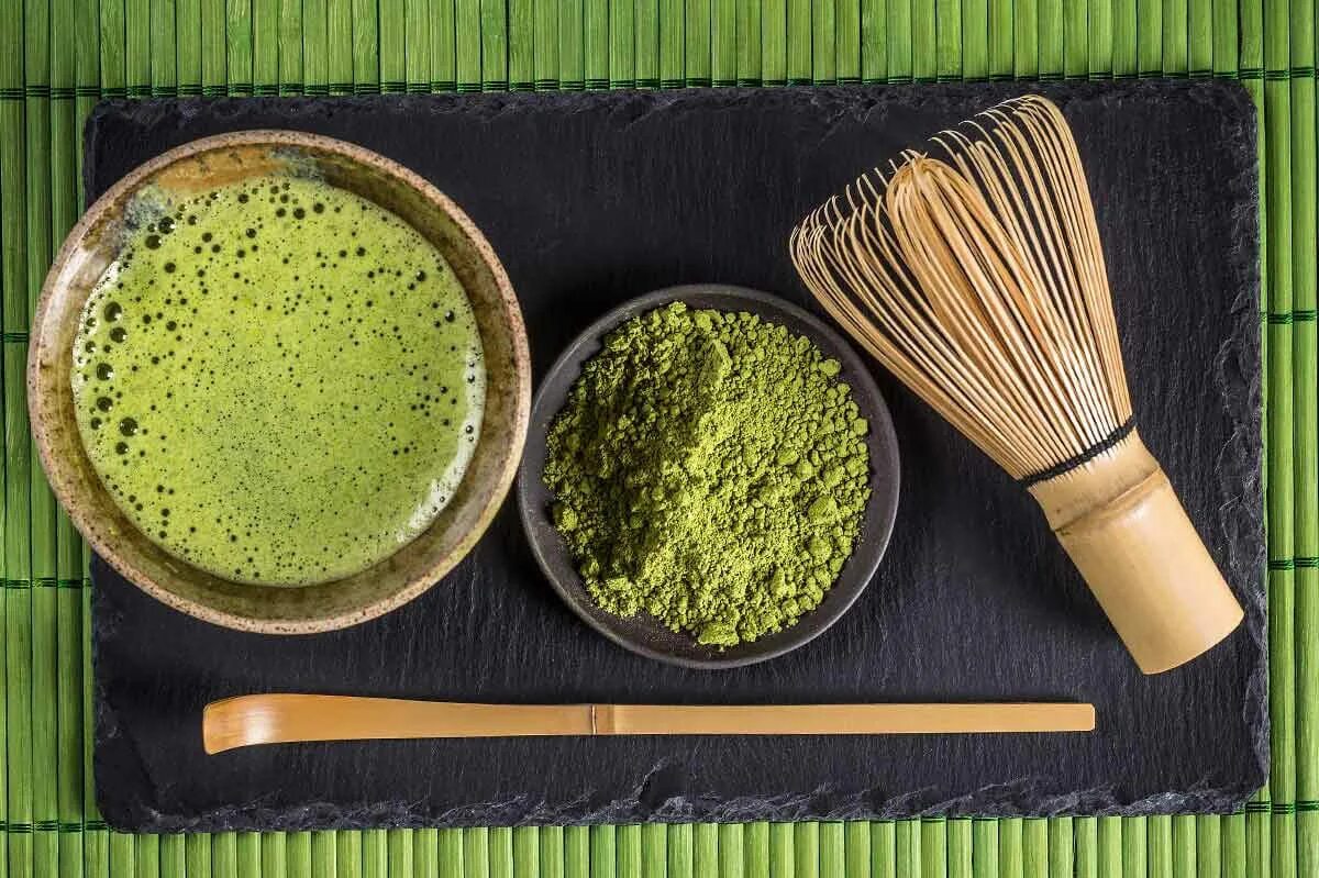Лучший чай матча. Матча (маття). зеленый чай маття. matcha чой. японский порошковый чай маття.