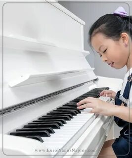 She playing the piano