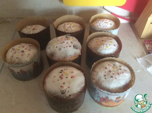 Кулич которые всегда получаются. Куличи которые не получились. кулич не получился. куличи получились коричневые. кот и кулич.